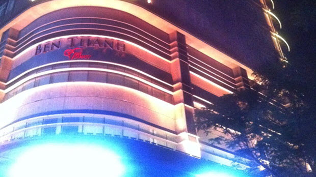 Vì sao chung cư cao cấp bị bán tháo?